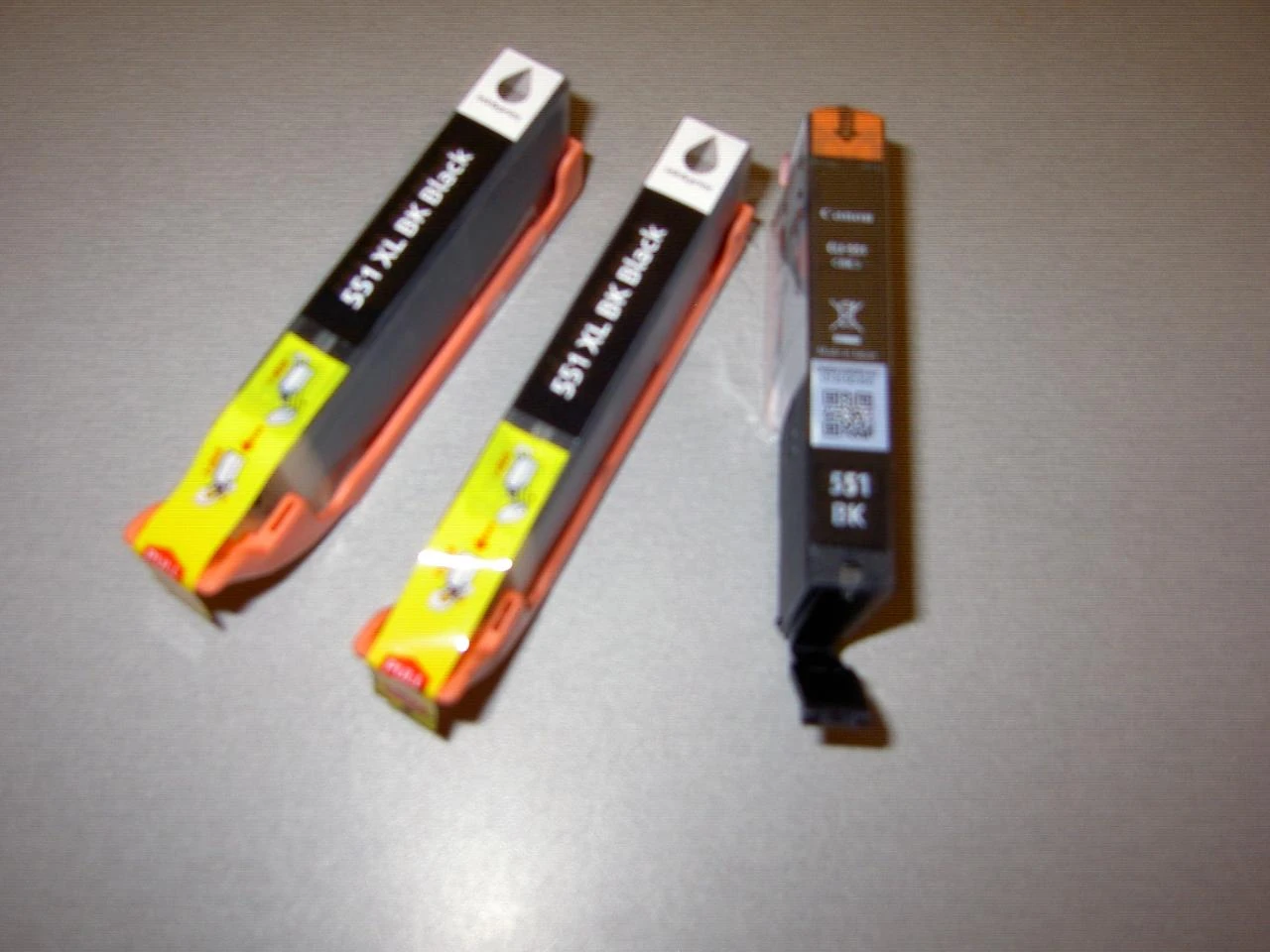 LOT DE 3 CARTOUCHES D'ENCRE NOIRES 551 XL - NEUVE - n°58